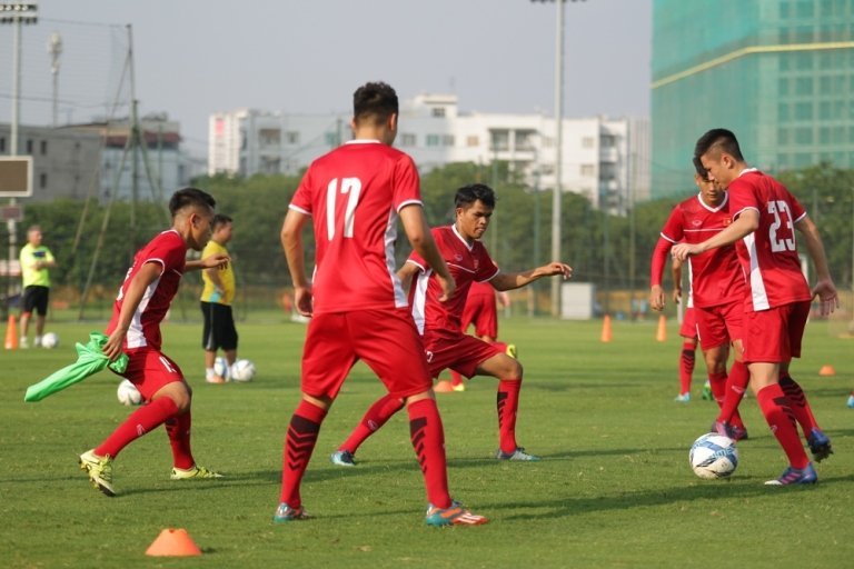 U19 Việt Nam chính thức tập trung và bước tập luyện