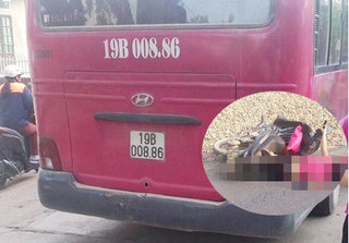 Phú Thọ: Ngã ra đường, người phụ nữ bị xe khách cán tử vong