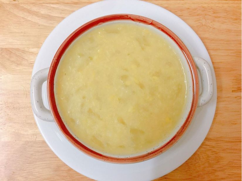 Mẹ 8X nấu chè nha đam đậu xanh ngon mát, xua tan oi nóng3