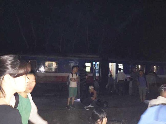 Hiện trường vụ tai nạn tàu hỏa kinh hoàng làm 2 người chết, 8 người bị thương ở Thanh Hóa