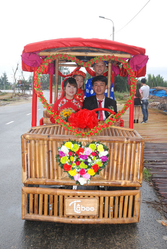 Đám cưới ở Vĩnh Phúc cũng nổi MXH với màn rước dâu bằng xe đạp5