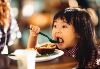 Những loại thực phẩm mẹ không nên cho con ăn sáng để luôn khỏe mạnh