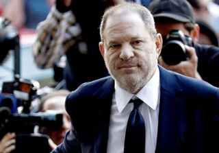 Ông trùm Harvey Weinstein ép diễn viên quan hệ đường miệng tuyên bố không có tội ở tòa