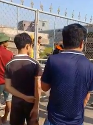 Nam Định: Thực hư việc Cảnh sát giao thông huyện Ý Yên bị người dân nhốt3