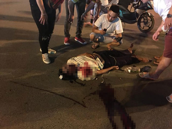 Hà Nội: Vượt đèn đỏ gây tai nạn khiến 1 người nguy kịch2