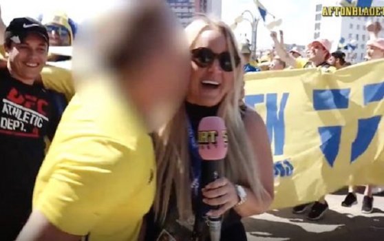 Lại thêm nữ phóng viên World Cup bị cưỡng hôn khi lên sóng