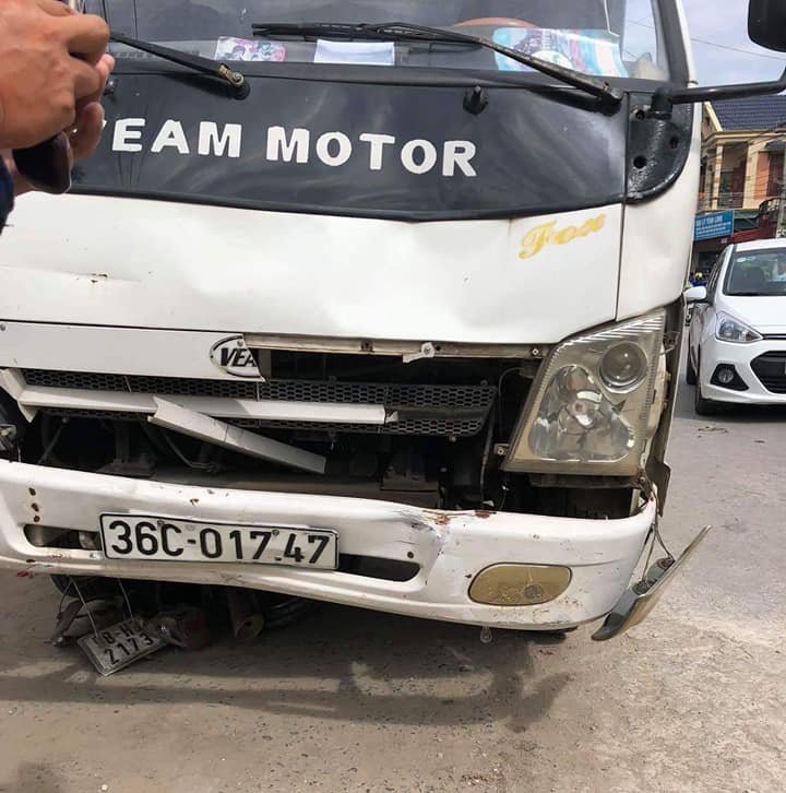 Thanh Hóa: Xe máy va chạm với xe tải, 1 người tử vong tại chỗ