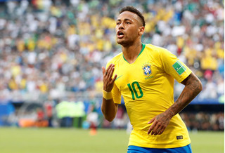 ‘Neymar não ít hoạt động nhưng thông minh’