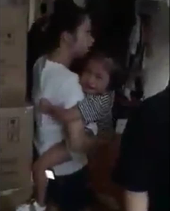 Ám ảnh tiếng em bé khóc thét trong clip 'cả nhà đi đánh ghen' ở Quảng Ninh