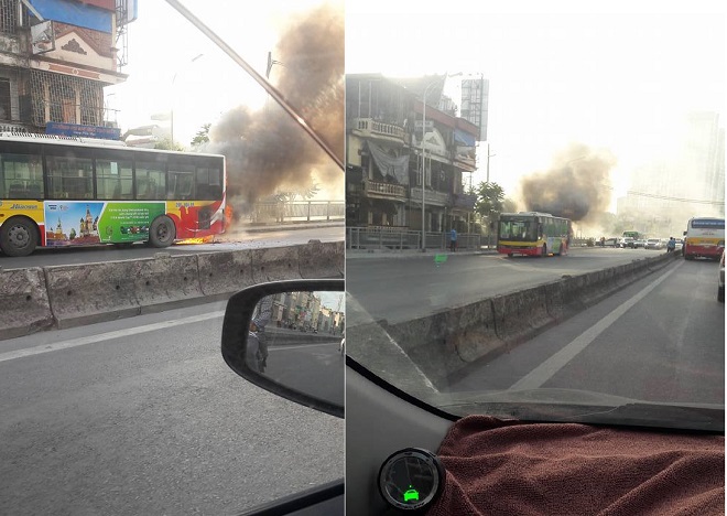 Xe buýt chở khách bốc cháy dữ dội khi đang lưu thông trên đường