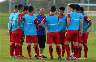 Lộ lý do Barca B thất hứa với U23 Việt Nam