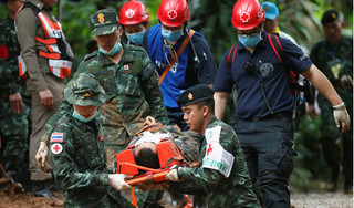 Thái Lan phong tỏa cửa hang, khẩn cấp giải cứu đội bóng nhí
