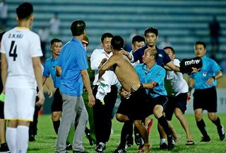 CLB Nam Định bị phạt 50 triệu đồng vì 'sự cố' trong trận đấu với SLNA