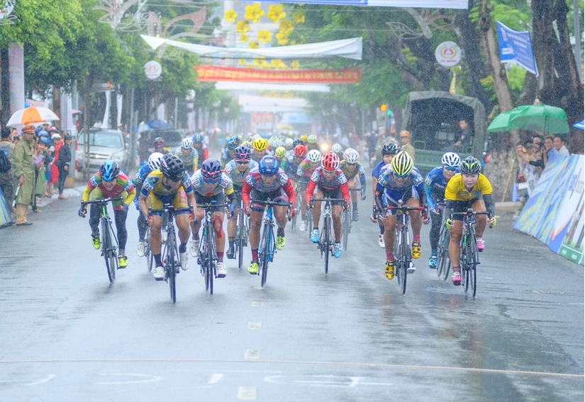 Giải đua xe đạp nữ do Tập đoàn Tân Hiệp Phát tài trợ kết thúc tốt đẹp