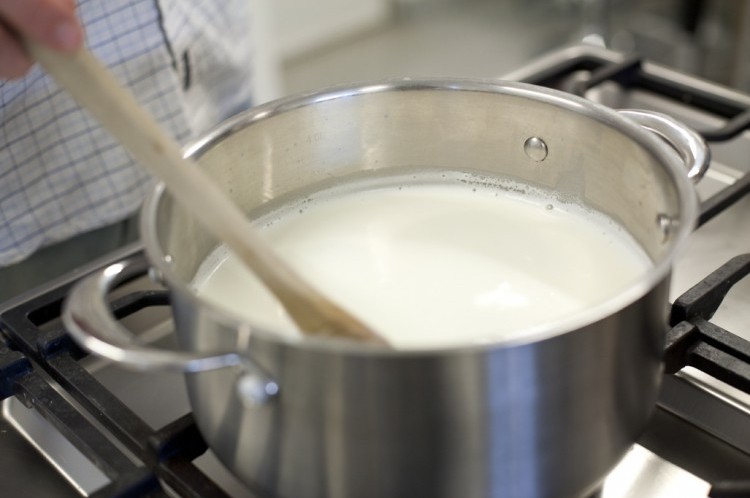 Cách làm sữa chua dẻo tại nhà không dùng máy mà vẫn thơm ngon2