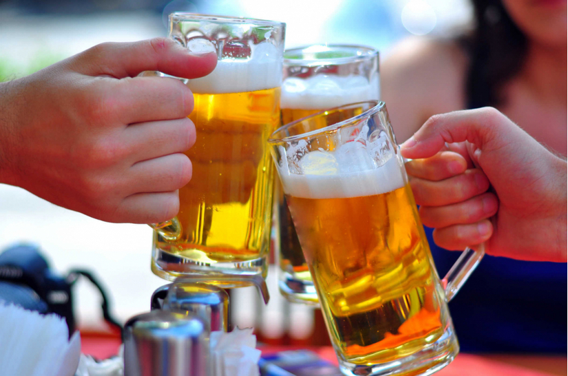 Uống bia điều độ giúp tăng bản lĩnh đàn ông