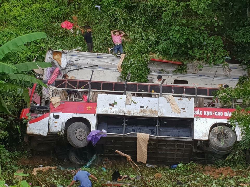 Vụ xe khách lao xuống vực ở Cao Bằng: Con số thương vong tiếp tục tăng