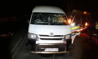 11 tài xế taxi bị bắn chết khi trở về từ đám tang của đồng nghiệp
