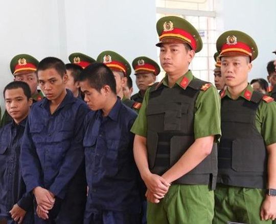  10 bị cáo gây rối trật tự tại Phan Rí Cửa lĩnh án 27 năm tù