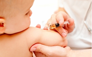 Phát hiện hàng trăm nghìn liều vaccine rởm được tiêm cho trẻ sơ sinh