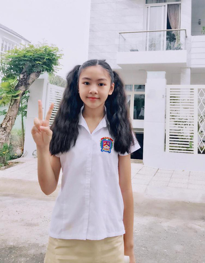 con gái MC Quyền Linh, MC Quyền Linh