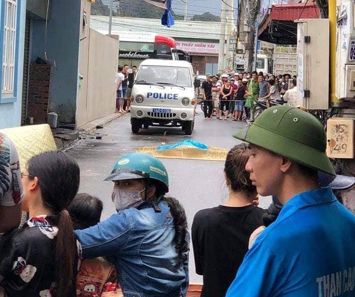 Quảng Ninh: Hỗn chiến gần cây xăng, người đàn ông bị đâm chết