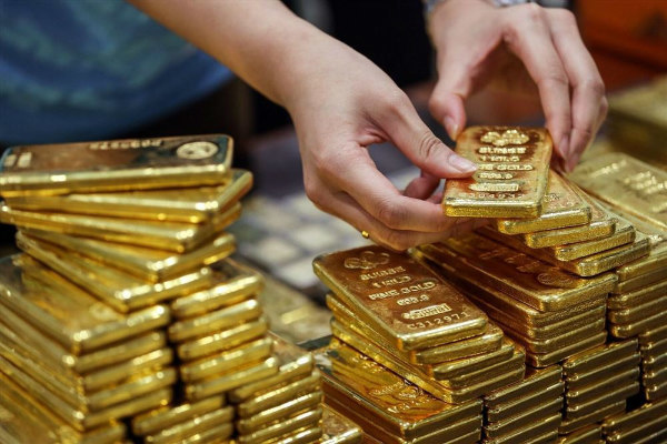Giá vàng hôm nay 30/7 giảm mạnh do tác động của giá vàng thế giới