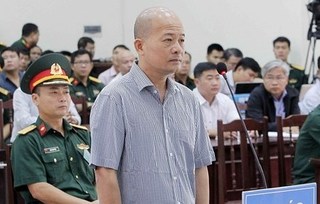 Cựu thượng tá Đinh Ngọc Hệ bị tuyên án 12 năm tù