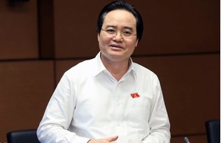Bộ trưởng Bộ GD &ĐT Phùng Xuân Nhạ nhận trách nhiệm trước Chính phủ