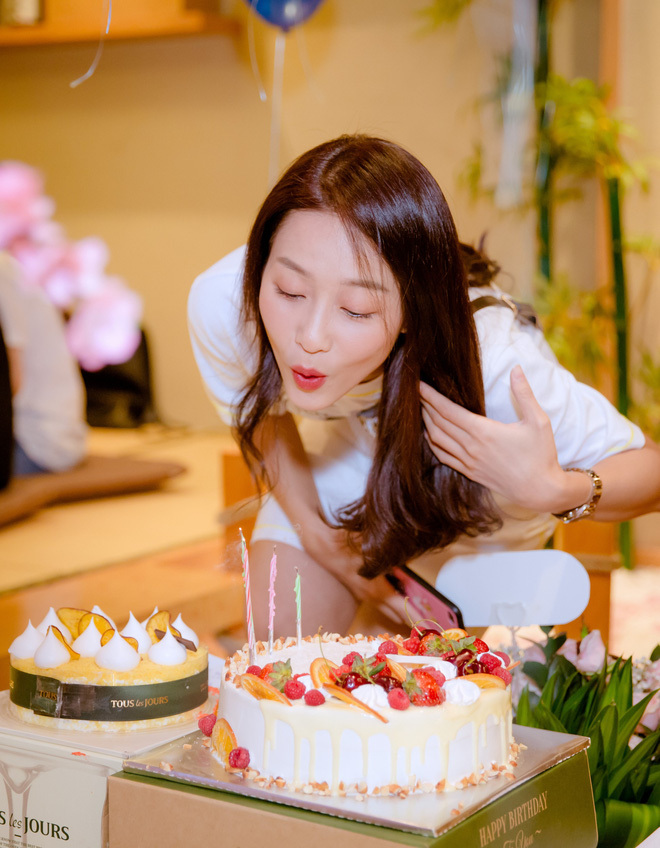 Bánh sinh nhật Black Pink xinh đẹp tặng bé yêu thích nhóm nhạc nữ Hàn Quốc  7699  Bánh in ảnh