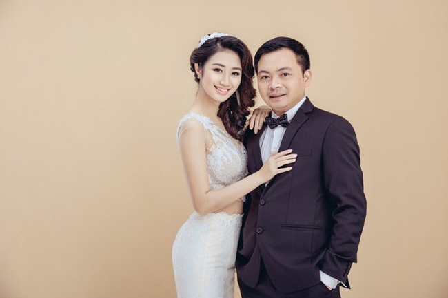 Hoa hậu Thu Ngân tiết lộ được chồng đại gia hơn 19 tuổi thức đêm trông con