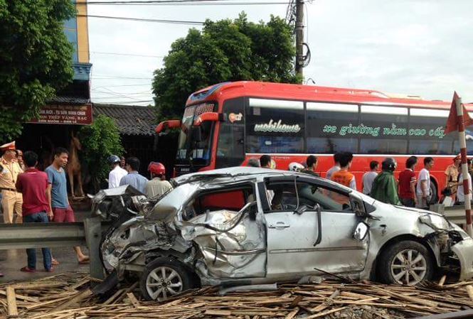 Tiết lộ nguyên nhân vụ tai nạn tàu hỏa 4 người thương vong ở Nam Định 