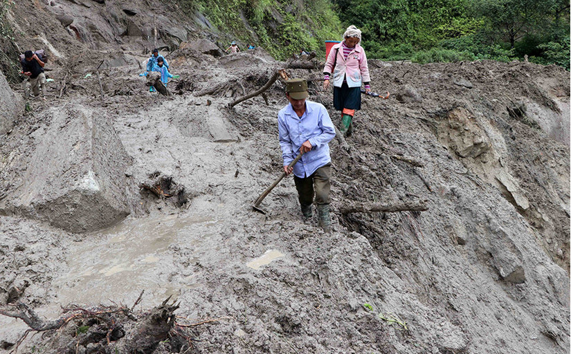 Sạt lở đất kinh hoàng ở Lai Châu: Nỗ lực tìm kiếm 6 người mất tích