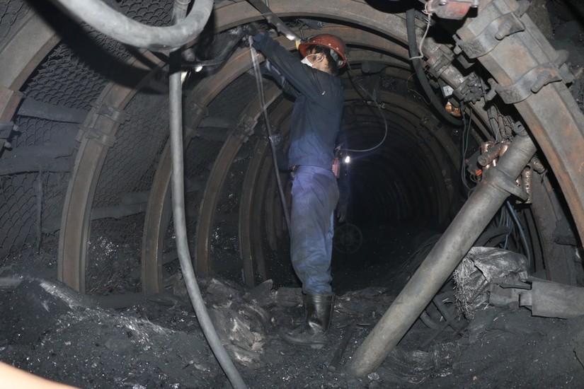 Quảng Ninh: Sập hầm lò khai thác than, hai công nhân thương vong