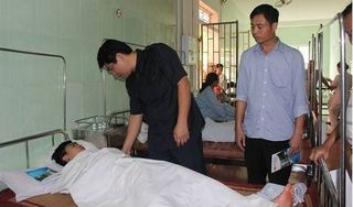 Nghệ An: Hai cảnh sát bị thương nặng khi di dời dân ra khỏi vùng lũ