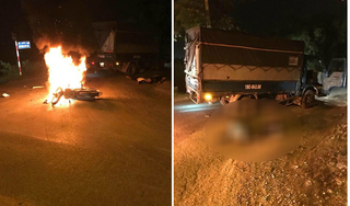 Xe máy cháy dữ dội khi va chạm với xe tải, 2 anh em sinh đôi thương vong