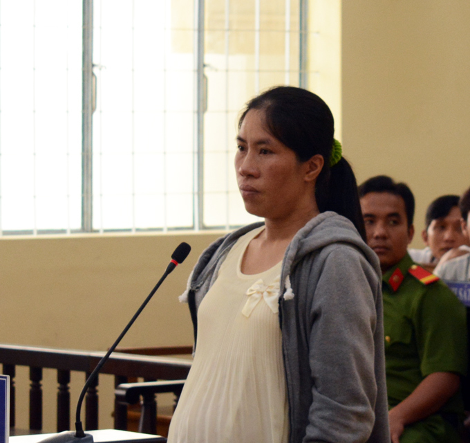 Cà Mau: Người phụ nữ dùng dây siết cổ chồng tử vong lĩnh án 10 năm tù