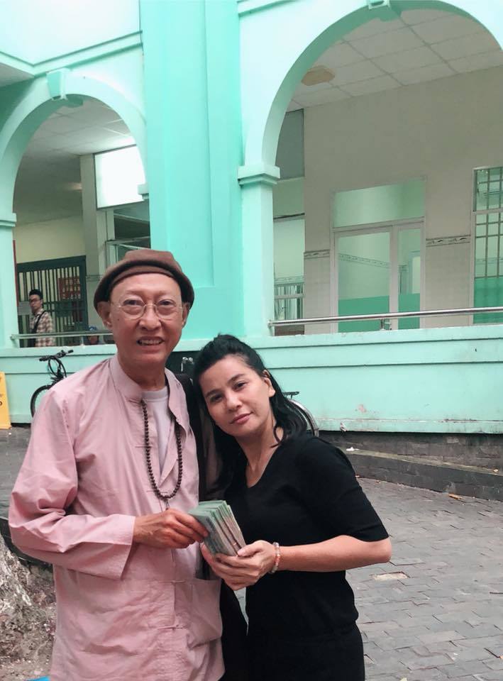 Cát Phượng trao tiền và thông báo về tình hình sức khỏe mới nhất của Mai Phương, Lê Bình