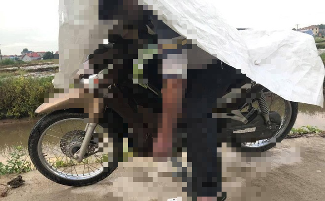 Bắc Giang: Tá hỏa phát hiện nam thanh niên tử vong, gục trên xe máy