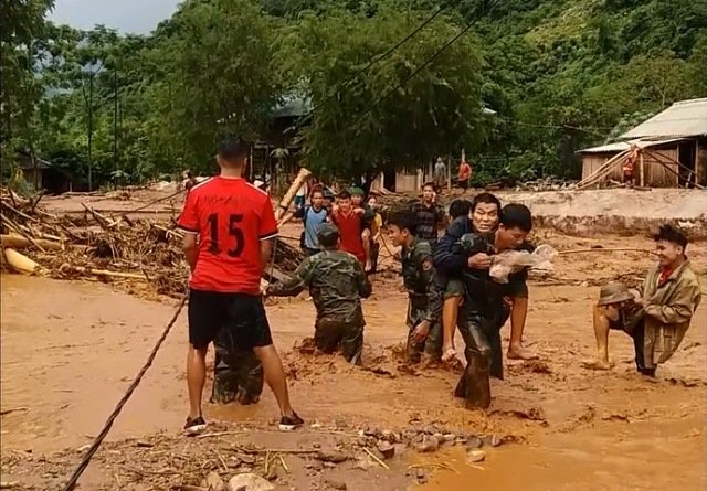 Thanh Hóa: Cơn lũ dữ đi qua để lại khung cảnh tan hoang