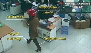 Camera ghi hình hai tên cướp ngân hàng ở Vietcombank 