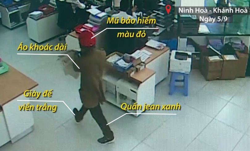 Camera ghi hình hai tên cướp ngân hàng ở Vietcombank 