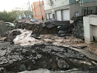 Siêu bão vừa qua, Nhật bản lại bị động đất tàn phá kinh hoàng
