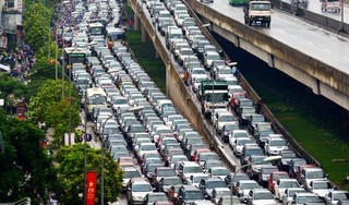   Hà Nội dự kiến thu phí xe vào nội đô, cộng thêm tiền ô nhiễm
