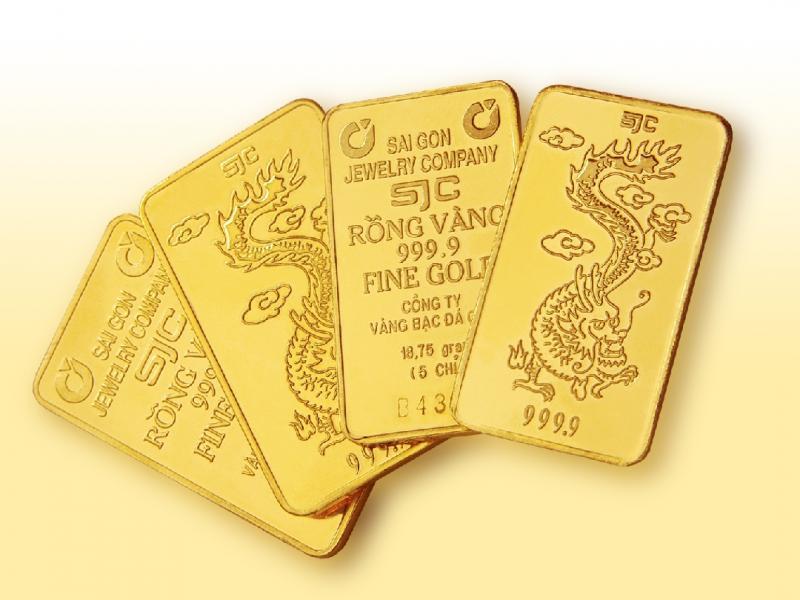 Giá vàng hôm nay 14/9: USD treo cao khiến vàng rớt đáy