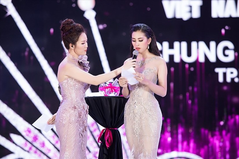 Xem lại phần thi ứng xử ấp úng của Hoa hậu Việt Nam Trần Tiểu Vy