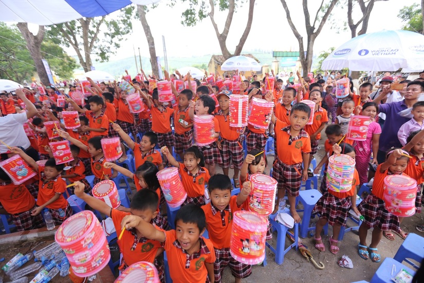 66.000 ly sữa cho trẻ em tỉnh Vĩnh Phúc nhân dịp tết Trung Thu