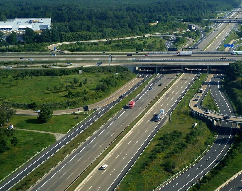 Ở Đức, CSGT phạt xe vi phạm trên cao tốc như thế nào?