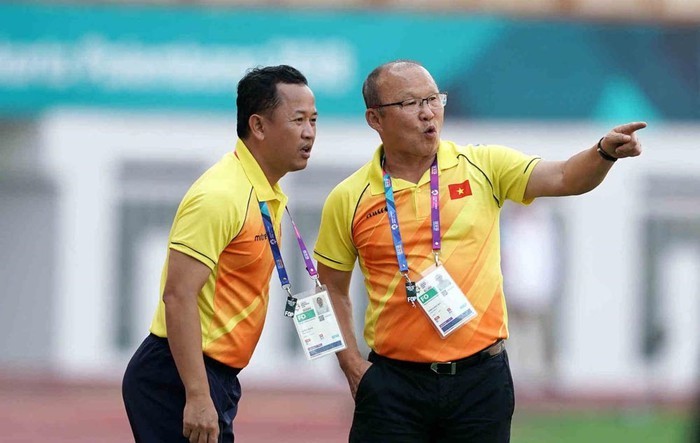 HLV Park Hang Seo mất trợ thủ đắc lực trước thềm AFF Cup