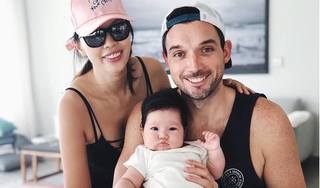 Hà Anh bức xúc gọi kẻ bêu xấu con gái mình là 'điên'